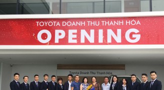 RỘN RÀNG KHÔNG KHÍ “ KHAI TRƯƠNG BÁN HÀNG” TOYOTA DOANH THU THANH HÓA CÙNG HÀNG NGÀN QUÀ TẶNG HẤP DẪN