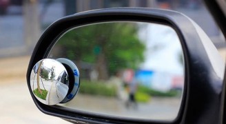 Gương xóa điểm mù trên ô tô và những điều bạn cần phải biết