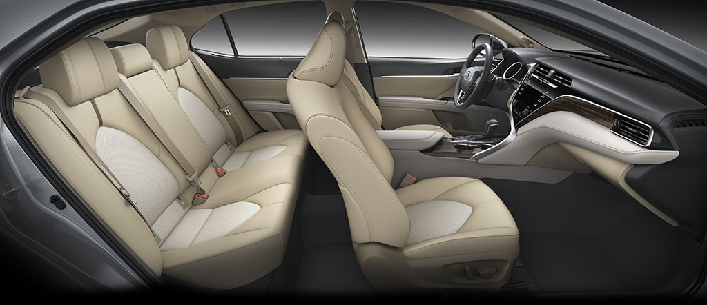 le-ra-mat-xe-toyota-camry-2019-tai-toyota-doanh-thu-thanh-hoa